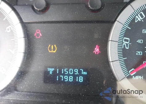 2010 Ford Escape Xls z USA, uszkodzony, nr VIN 1FMCU0C75AKA02502